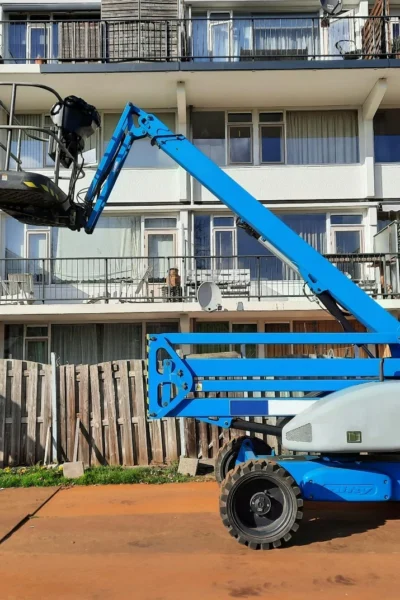 mast boom lifts manufacturer